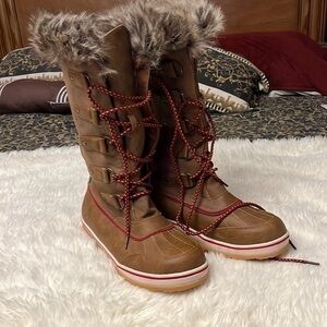 New@titude tan red 10M frosty synthetic upper